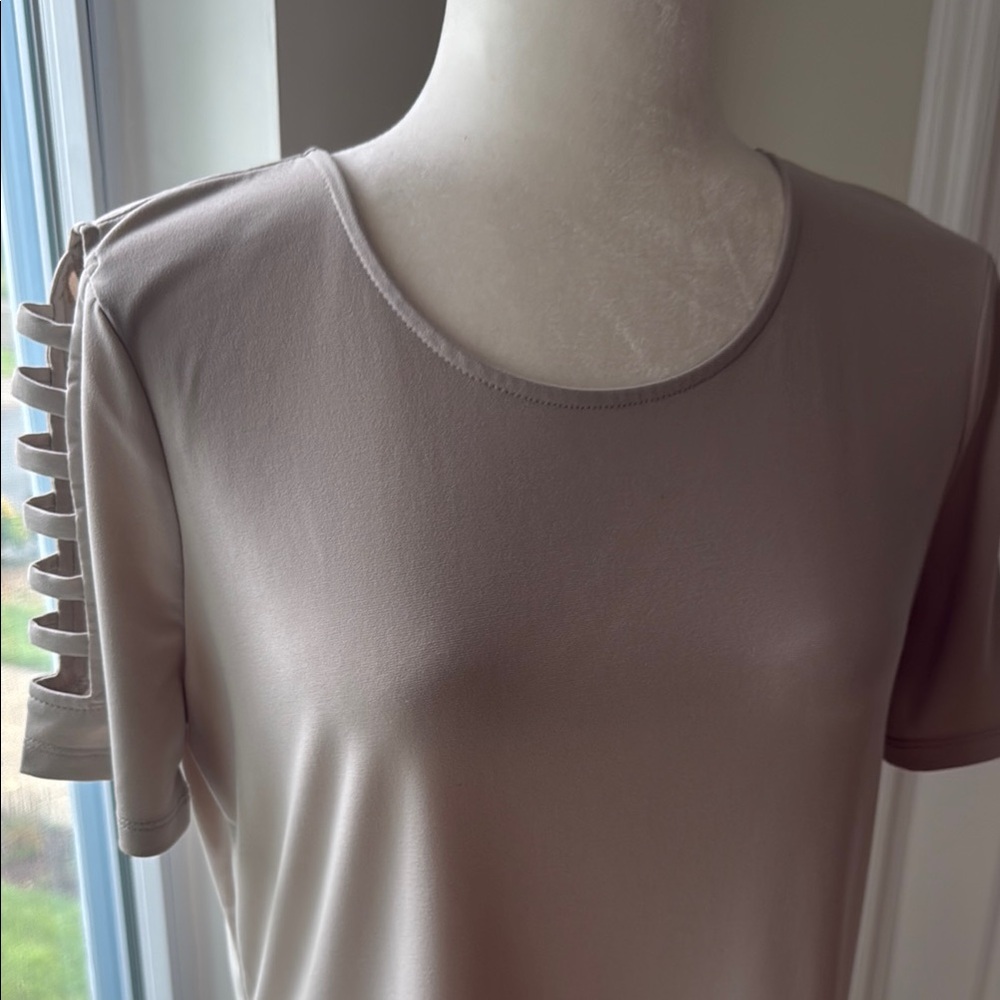 Michael Kors Tan Short Sleeve Top - Picture 3 of 9